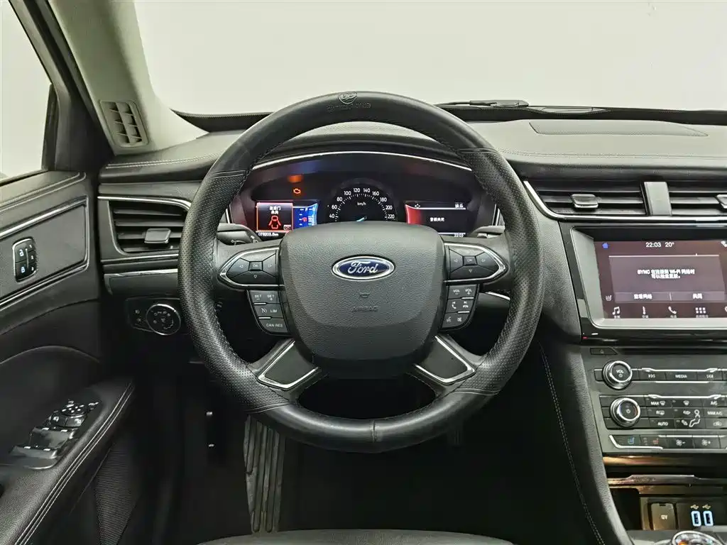 Ford Taurus 2018 — фото 11