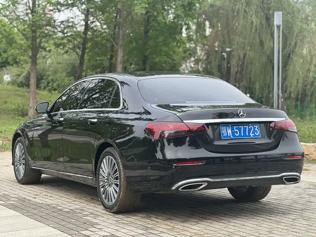 Mercedes-Benz E-Class 2021 — фото 11