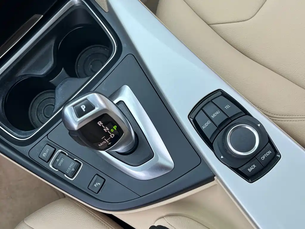 BMW 3 Series 2014 — фото 12
