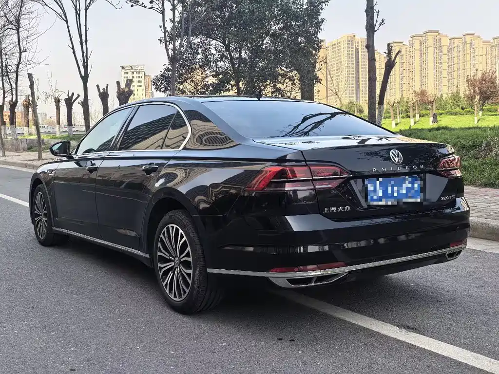 Volkswagen Phideon 2018 — фото 6