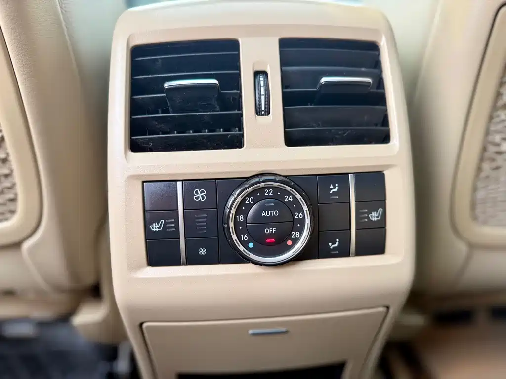 Mercedes-Benz GL-Class 2015 — фото 11