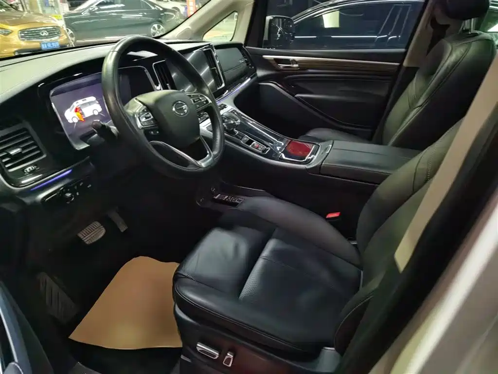 GAC Motor Trumpchi M8 2022 — фото 11
