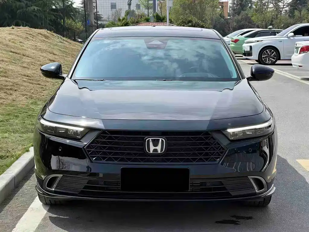 Honda Accord 2023 — фото 2