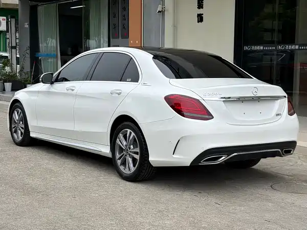 Mercedes-Benz C-Class 2021