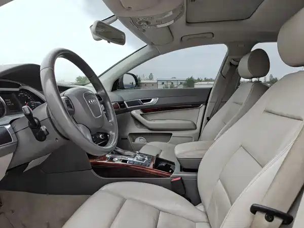 Audi A6L 2012