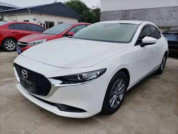 Mazda 3 Axela 2022