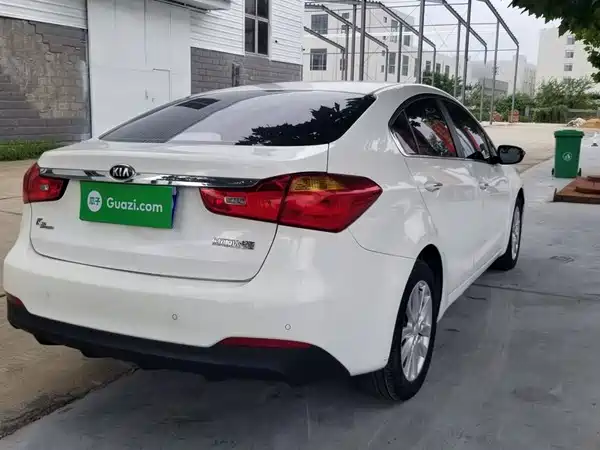 Kia K3 2016