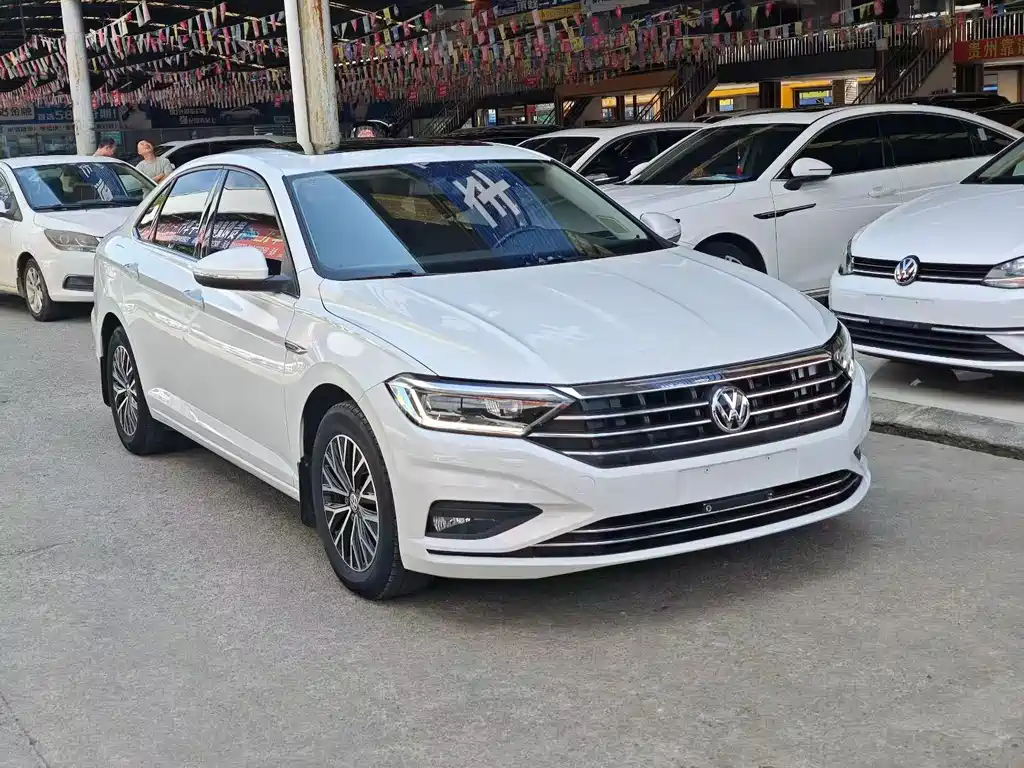 Volkswagen Sagitar 2021