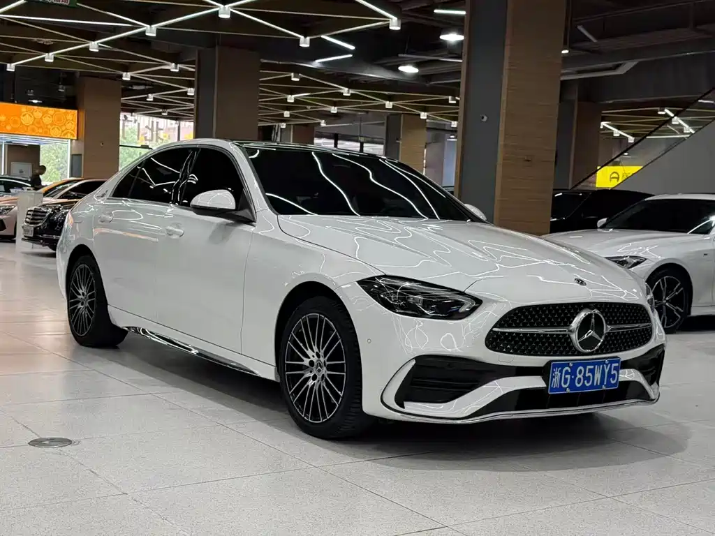 Mercedes-Benz C-Class 2022