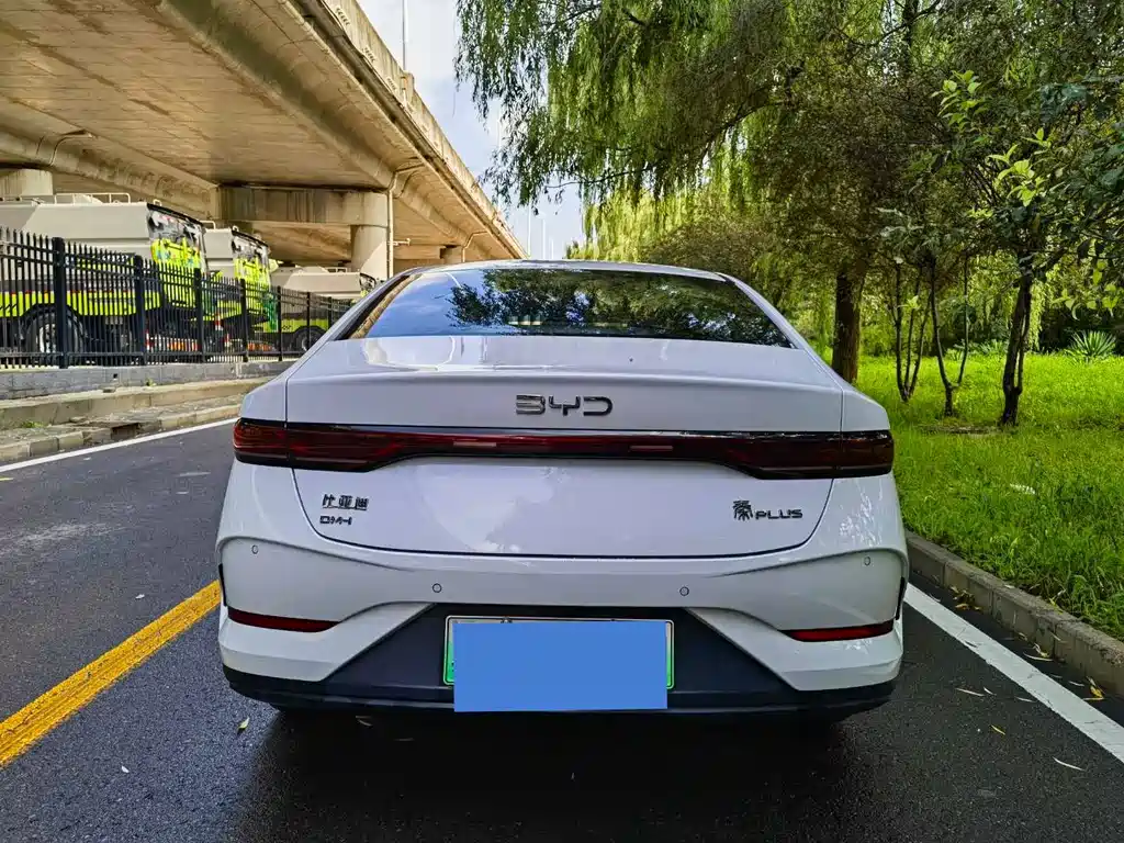 BYD Qin PLUS 2025 — фото 3