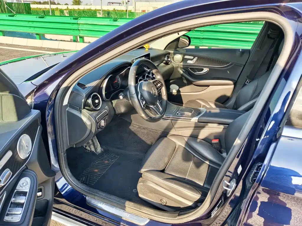 Mercedes-Benz C-Class 2019 — фото 5