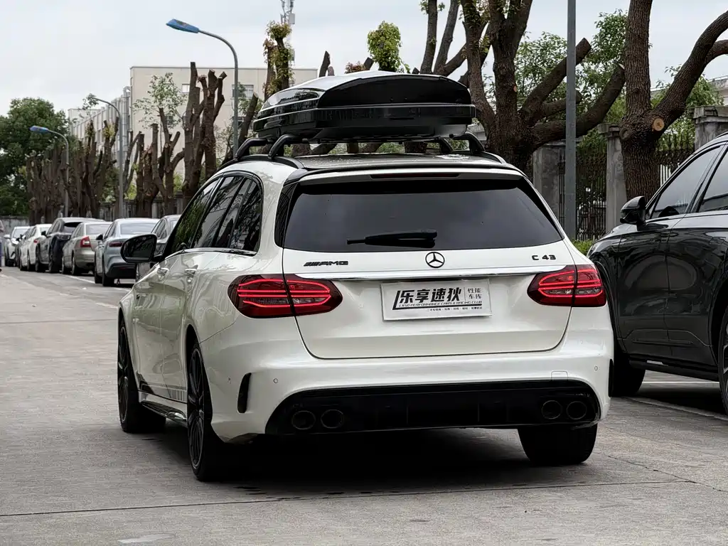 Mercedes-Benz C-Class AMG 2020 — фото 6