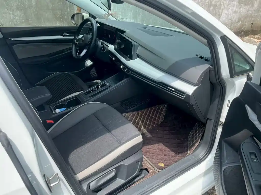 Volkswagen Golf 2022