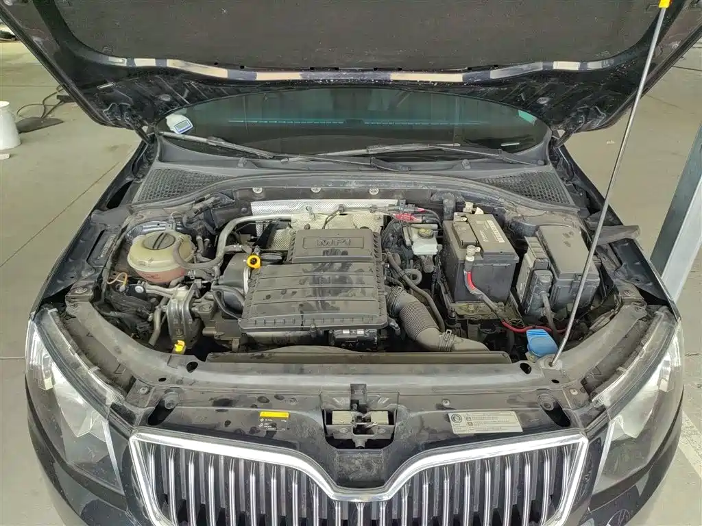 Skoda Octavia 2014 — фото 16