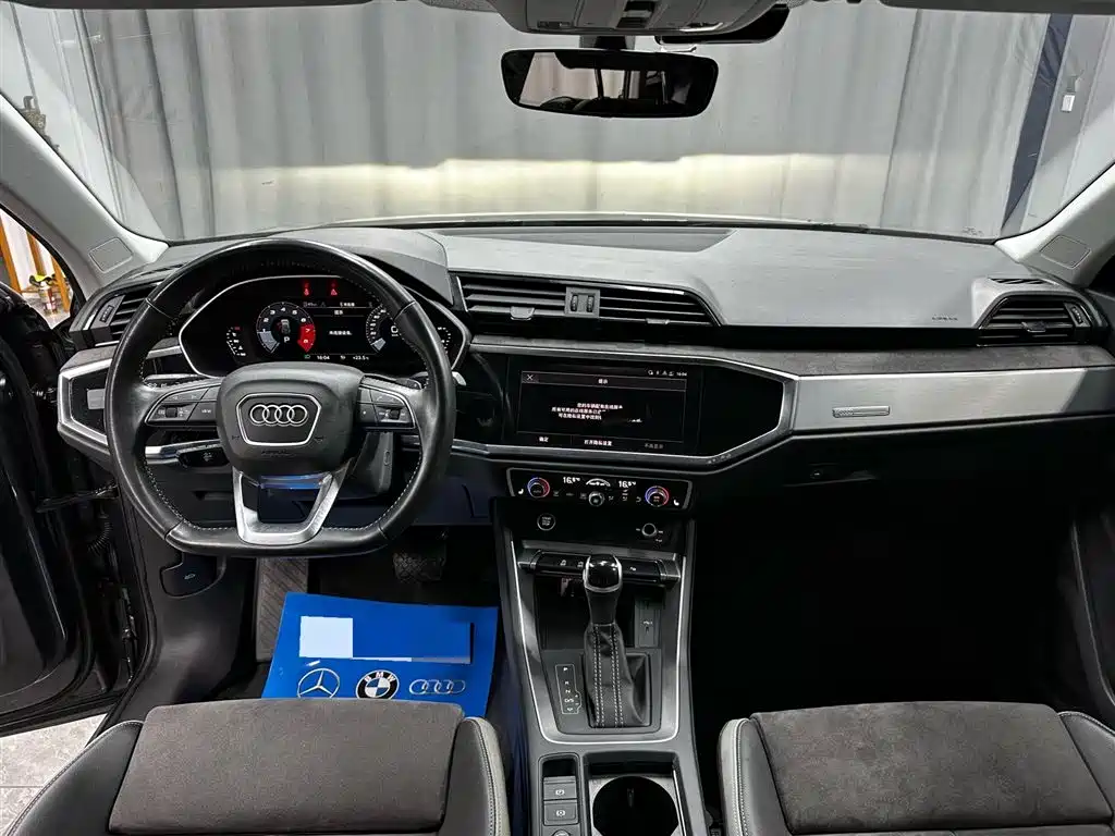 Audi Q3 2022 — фото 11