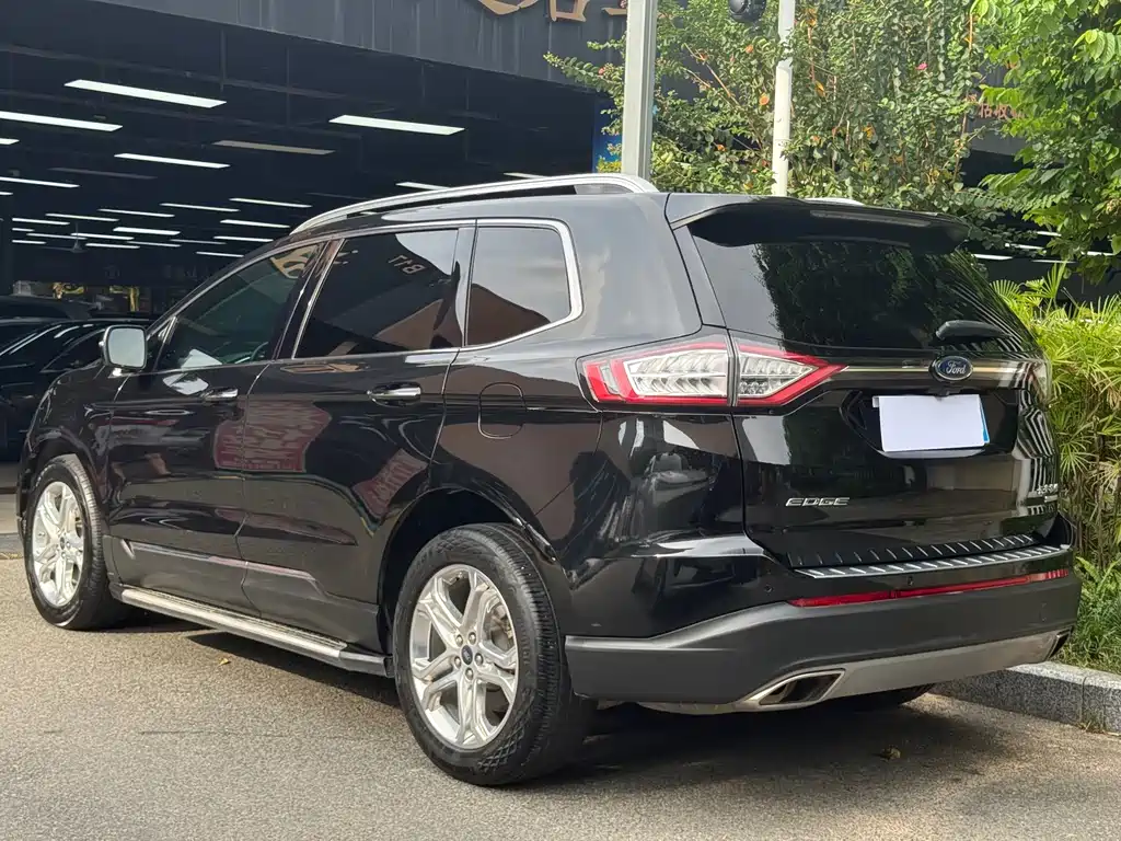 Ford Edge 2015 — фото 6
