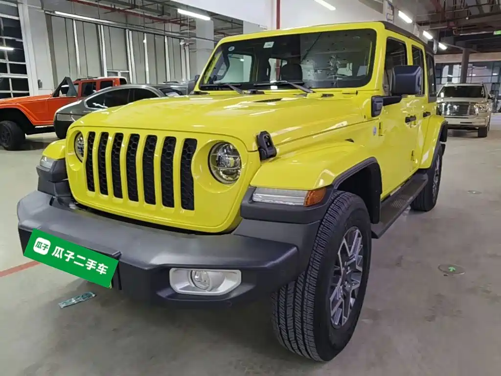Jeep Wrangler New Energy 2024 — фото 1