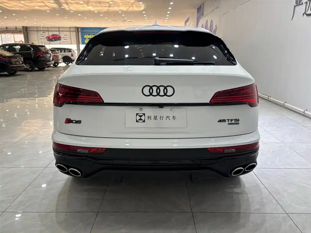 Audi Q5L Sportback 2023 — фото 5