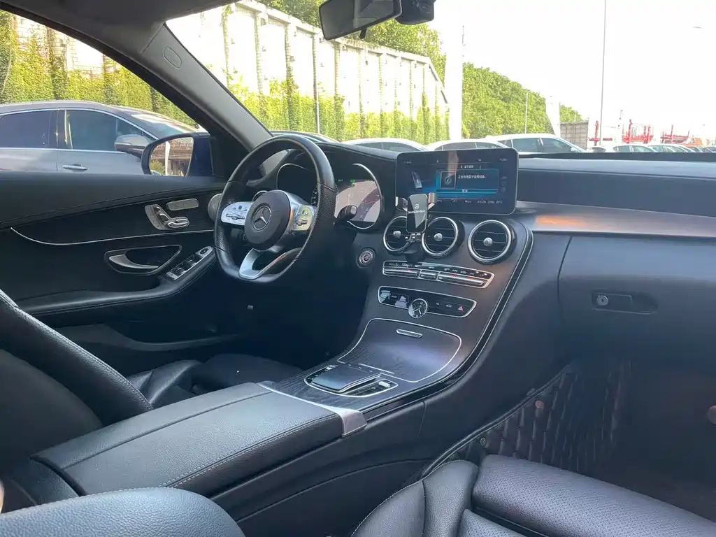 Mercedes-Benz C-Class 2021 — фото 10