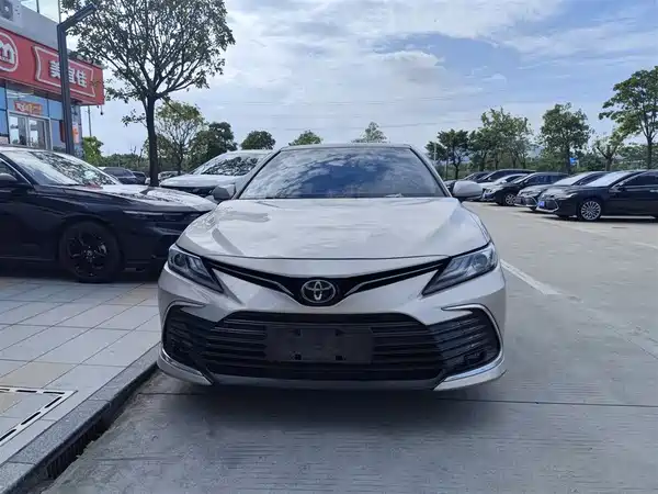 Toyota Camry 2021