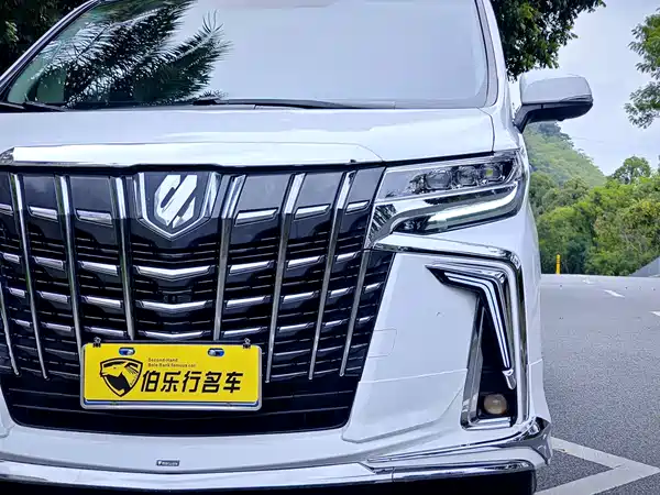 Toyota Alphard 2016