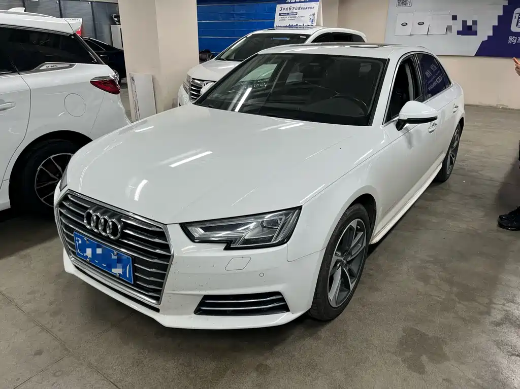 Audi A4L 2018