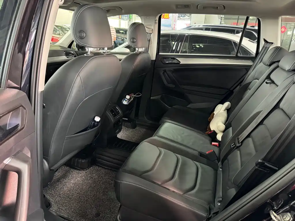 Volkswagen Tiguan L 2019 — фото 8
