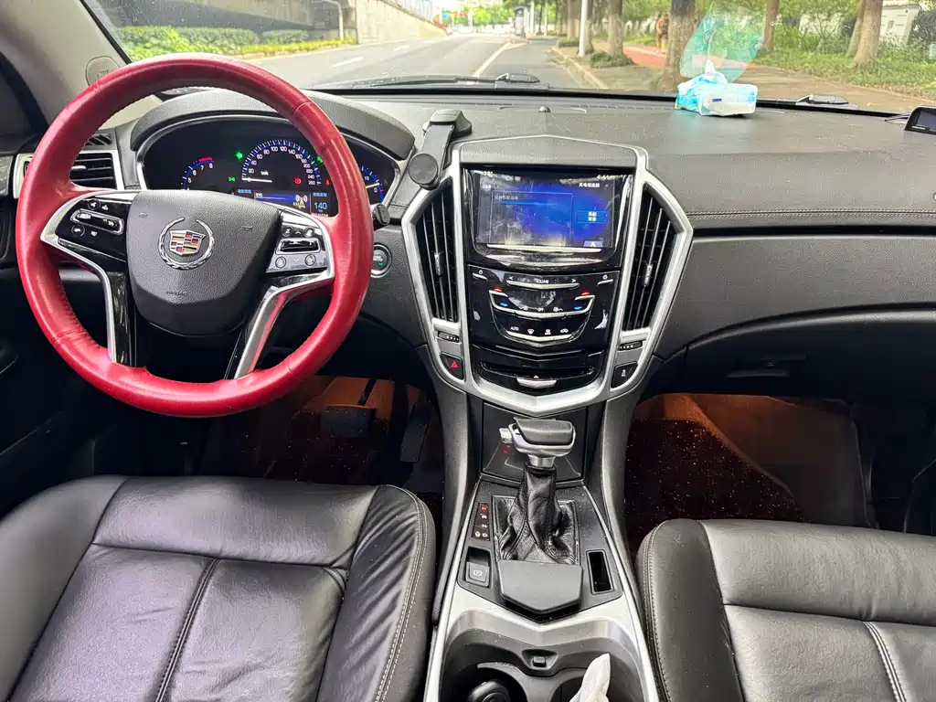 Cadillac SRX 2015 — фото 10