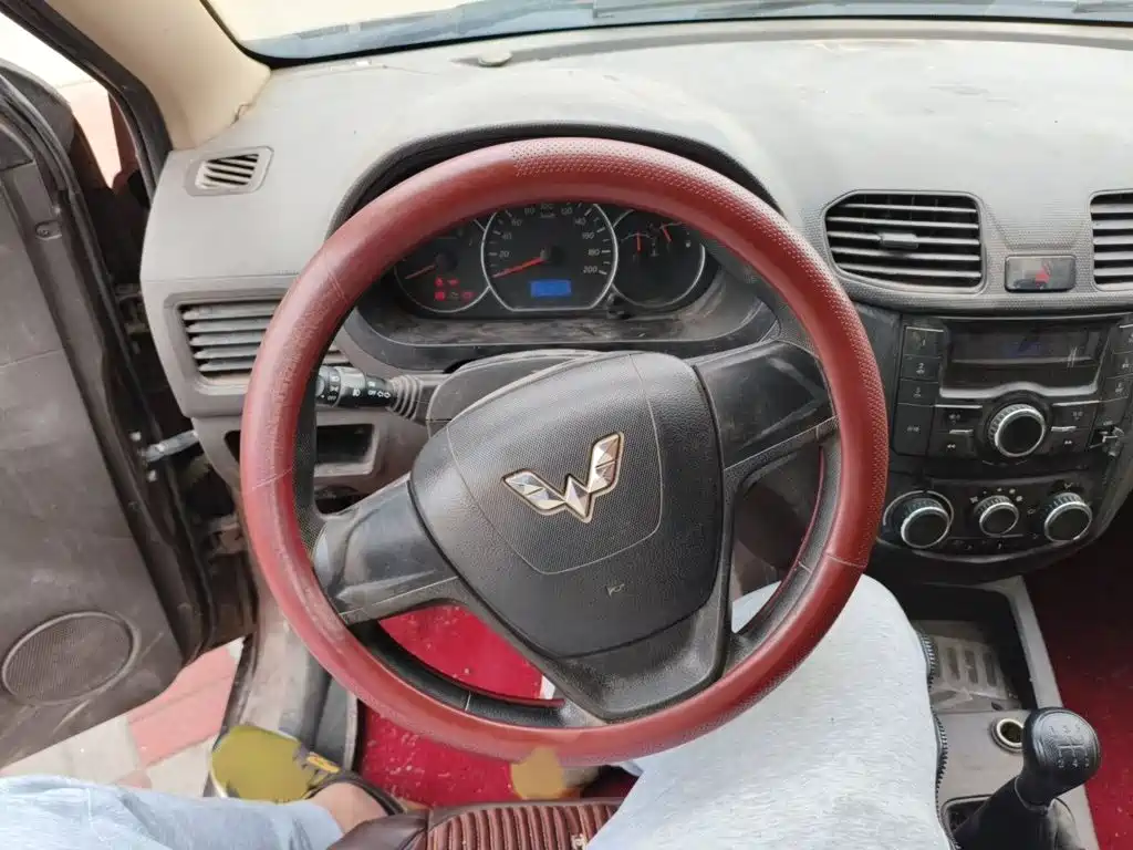 Wuling Hongguang 2018
