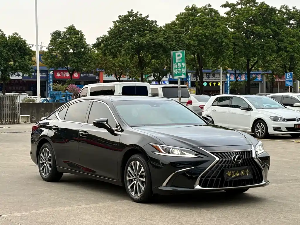 Lexus ES 2023 — фото 3