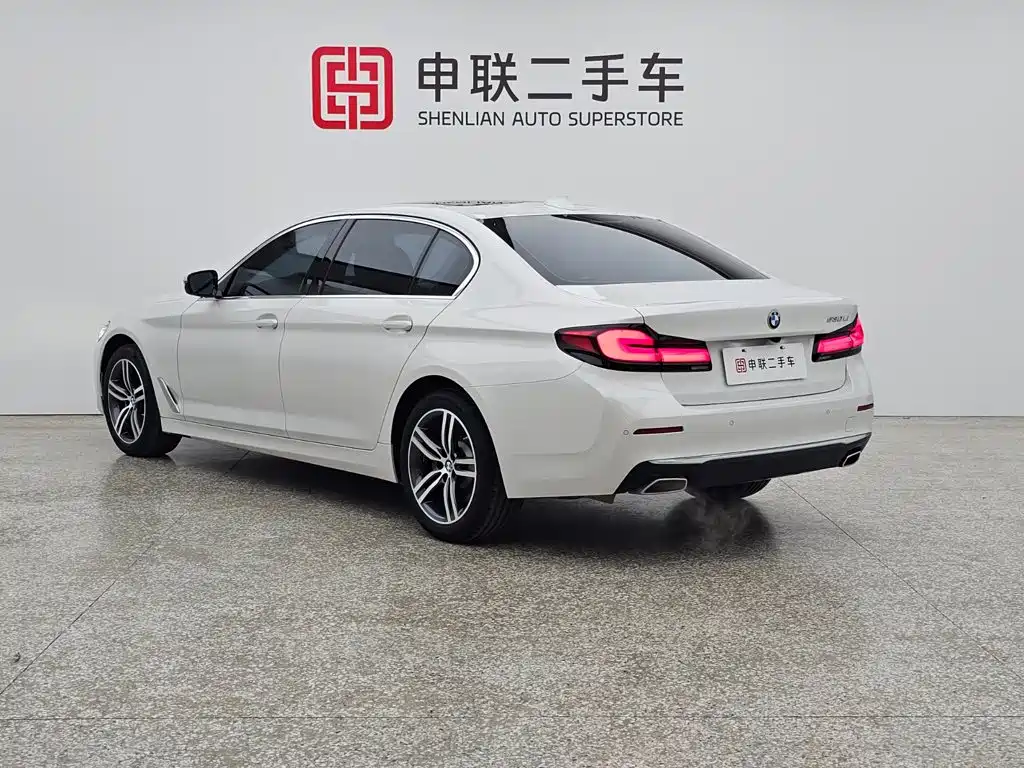 BMW 5 Series 2023