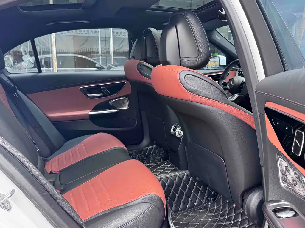Mercedes-Benz C-Class 2022 — фото 11