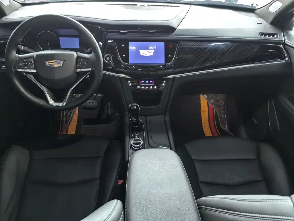 Cadillac XT6 2024 — фото 10