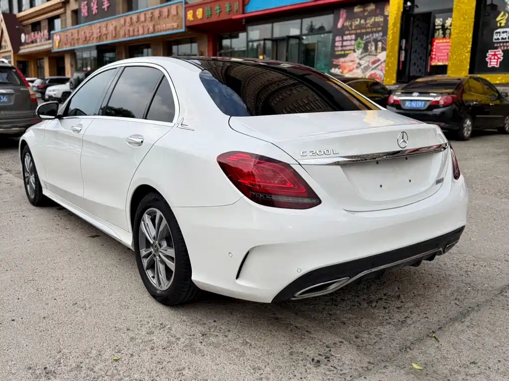 Mercedes-Benz C-Class 2021