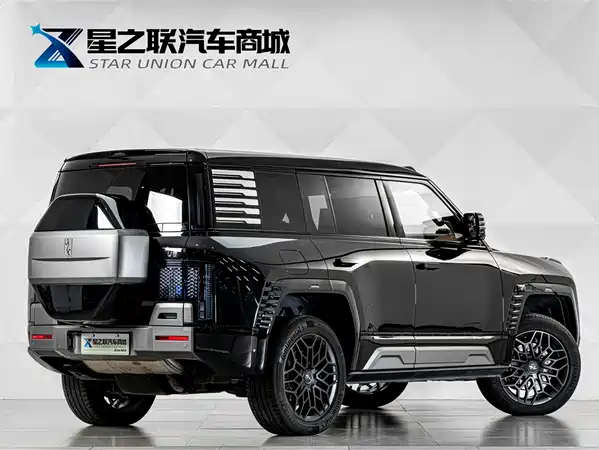 Yangwang U8 2024