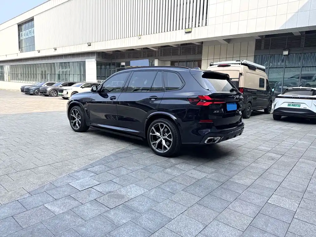 BMW X5 2024 — фото 9