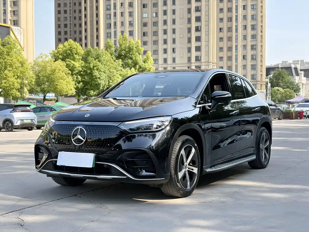 Mercedes-Benz EQE SUV 2024