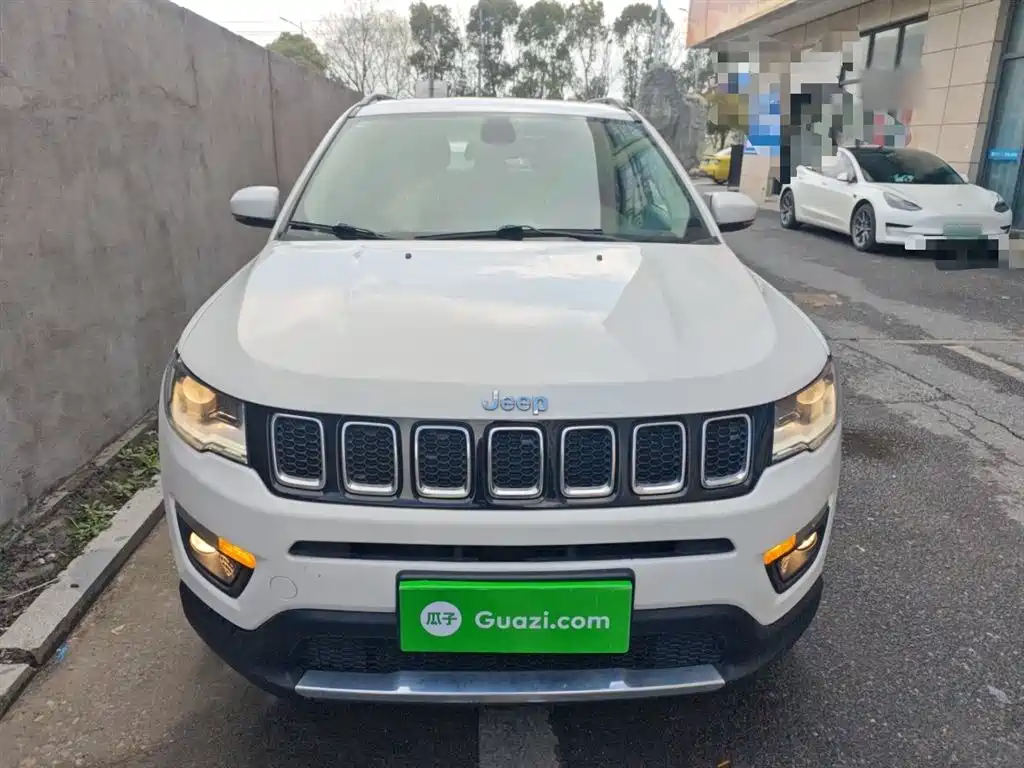 Jeep Compass 2018 — фото 3
