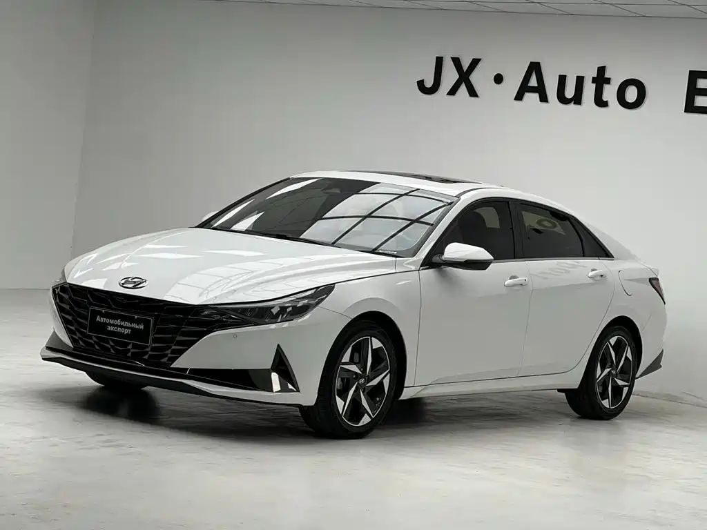 Hyundai Elantra 2022