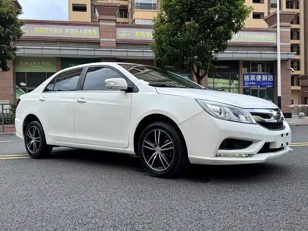 BYD Surui 2015
