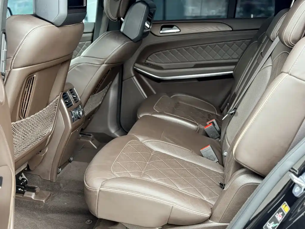 Mercedes-Benz GLS 2018 — фото 24