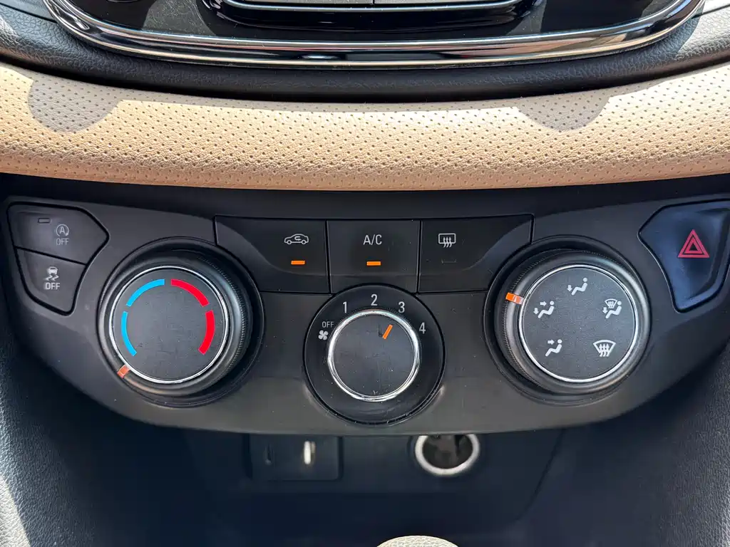 Chevrolet Cruze 2021 — фото 12