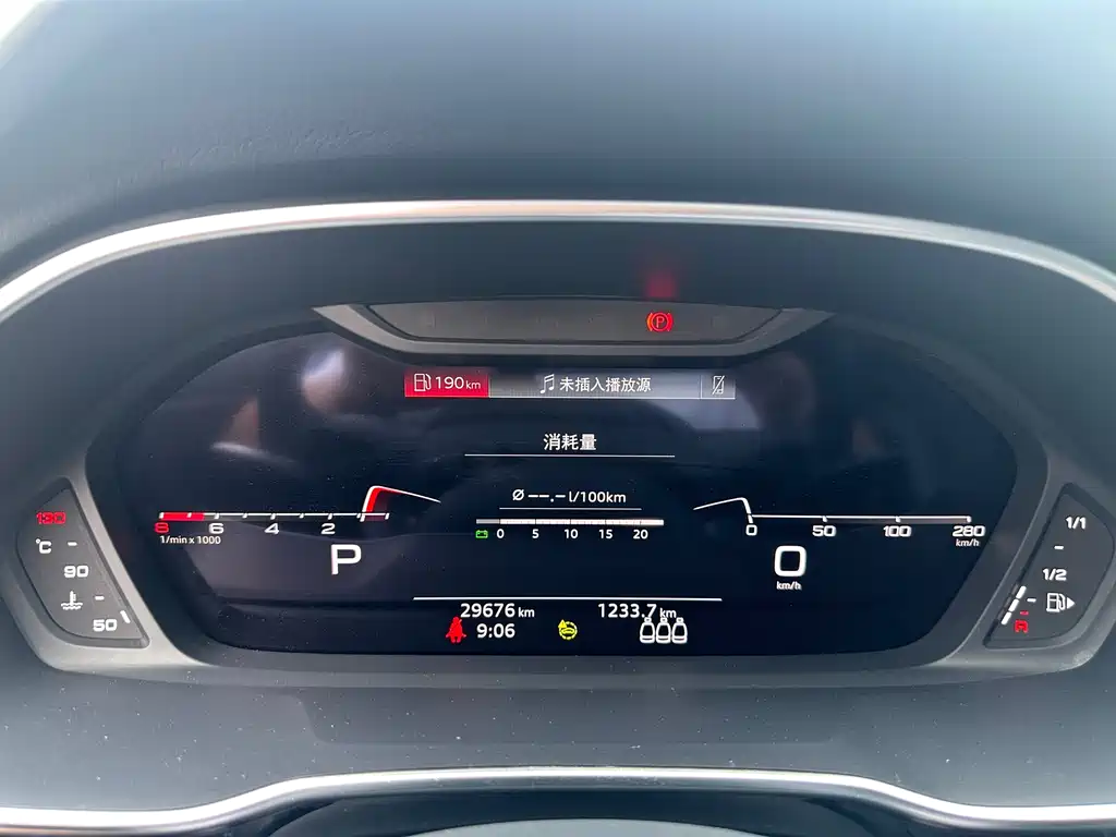 Audi Q3 2023 — фото 10