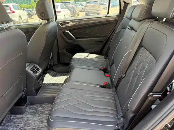 Volkswagen Tiguan L 2024