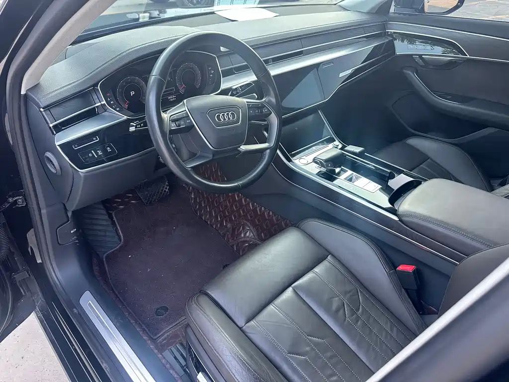 Audi A8 2019 — фото 4
