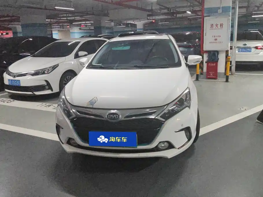 BYD Qin NEV 2016 — фото 2