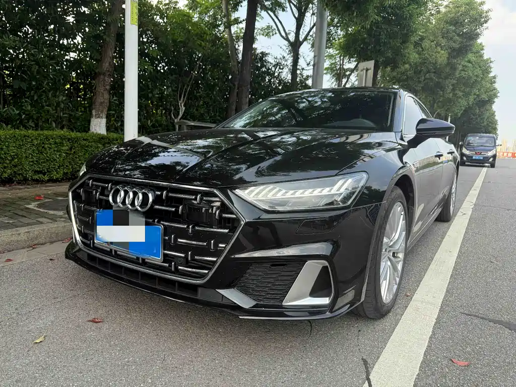 Audi A7L 2023 — фото 1
