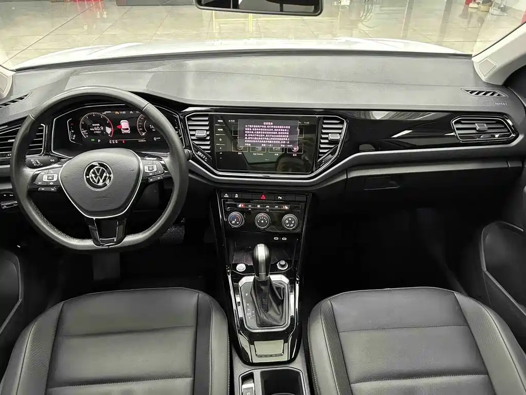 Volkswagen T-Roc 2022 — фото 2