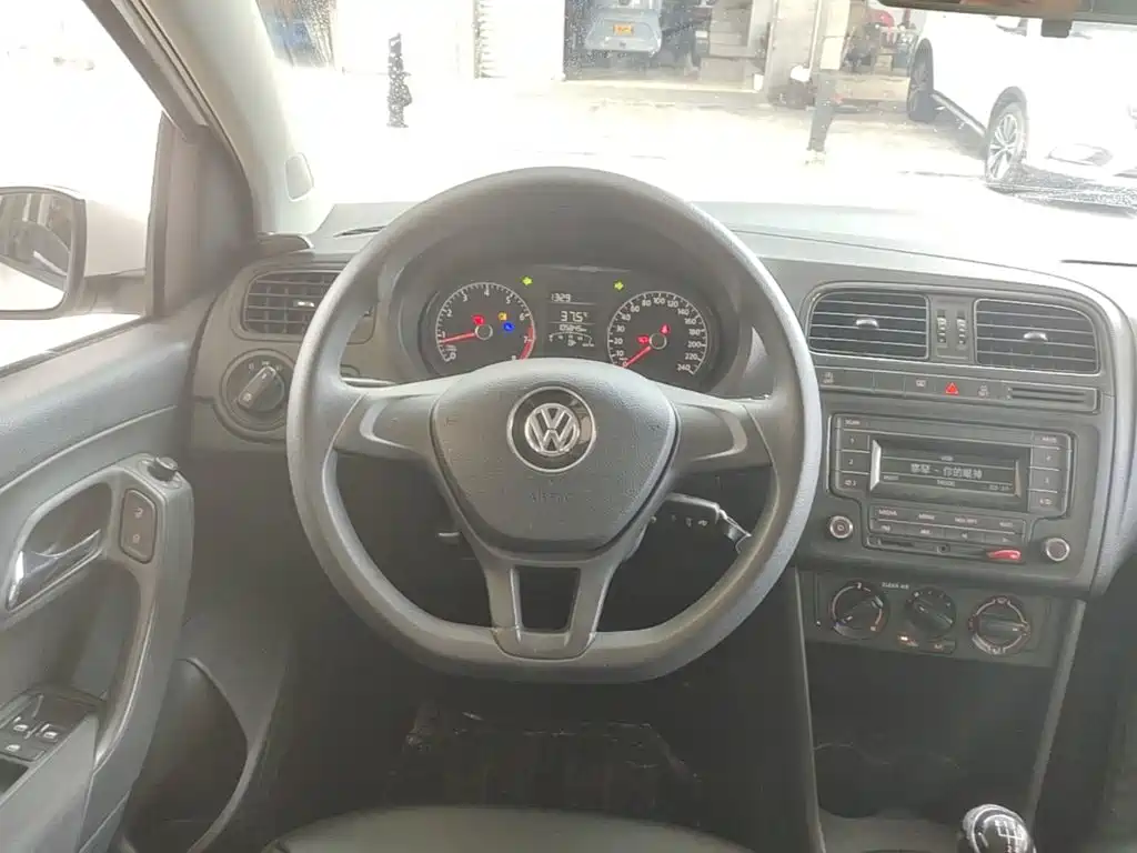 Volkswagen Polo 2019 — фото 11