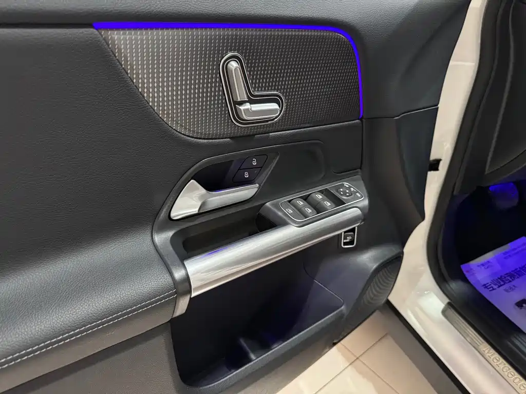 Mercedes-Benz GLA 2021 — фото 14
